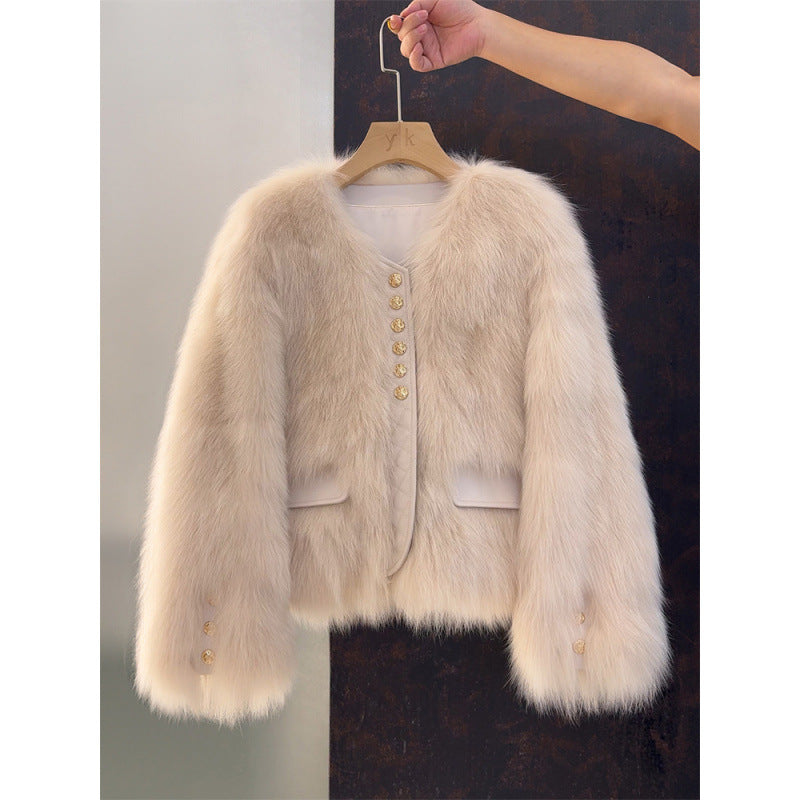 Veste courte femme aspect fourrure à boutons dorés