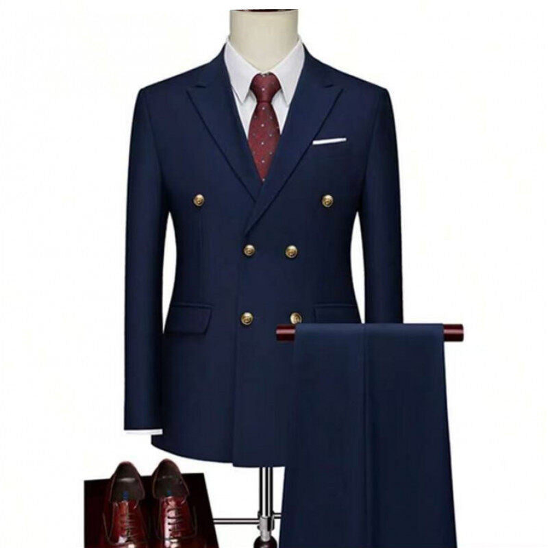 Costume homme croisé à boutons dorés – Coupe ajustée