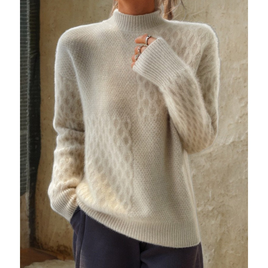 Pull femme à col montant et maille texturée