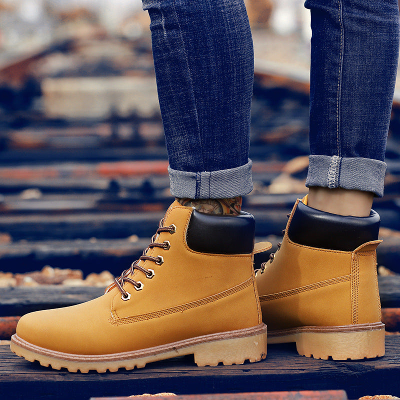 Bottines homme à lacets et semelle crantée