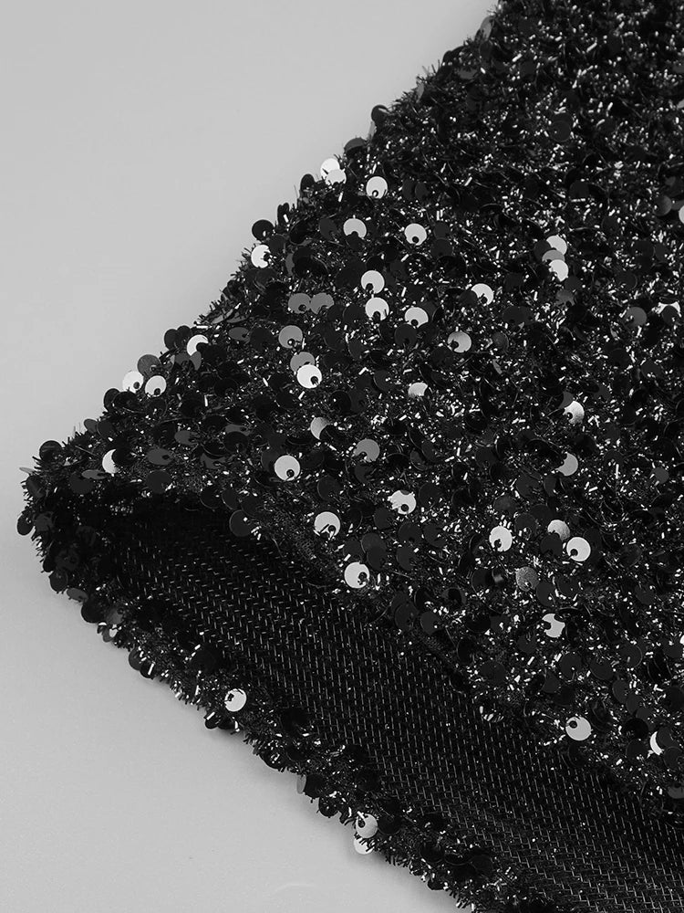 Robe de soirée noire à sequins, épaules dénudées et strass