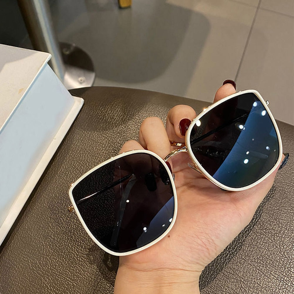 Lunettes de Soleil Carrées Oversize Tendance – Protection UV400 | Femme & Homme