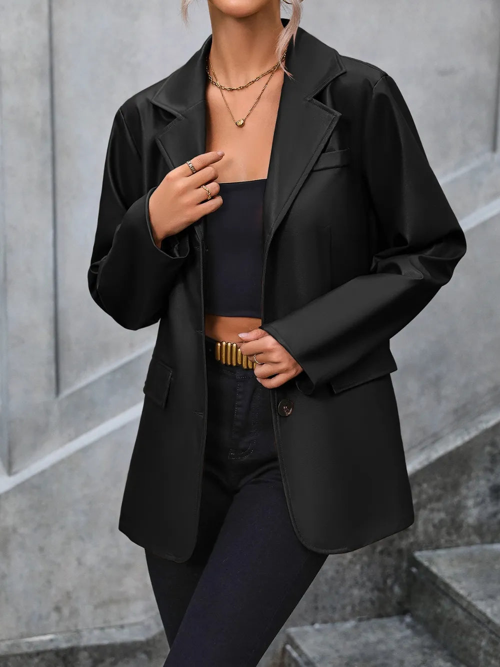 Damen-Blazer mit Reverskragen und Taschen – Lässige schicke Kunstlederjacke