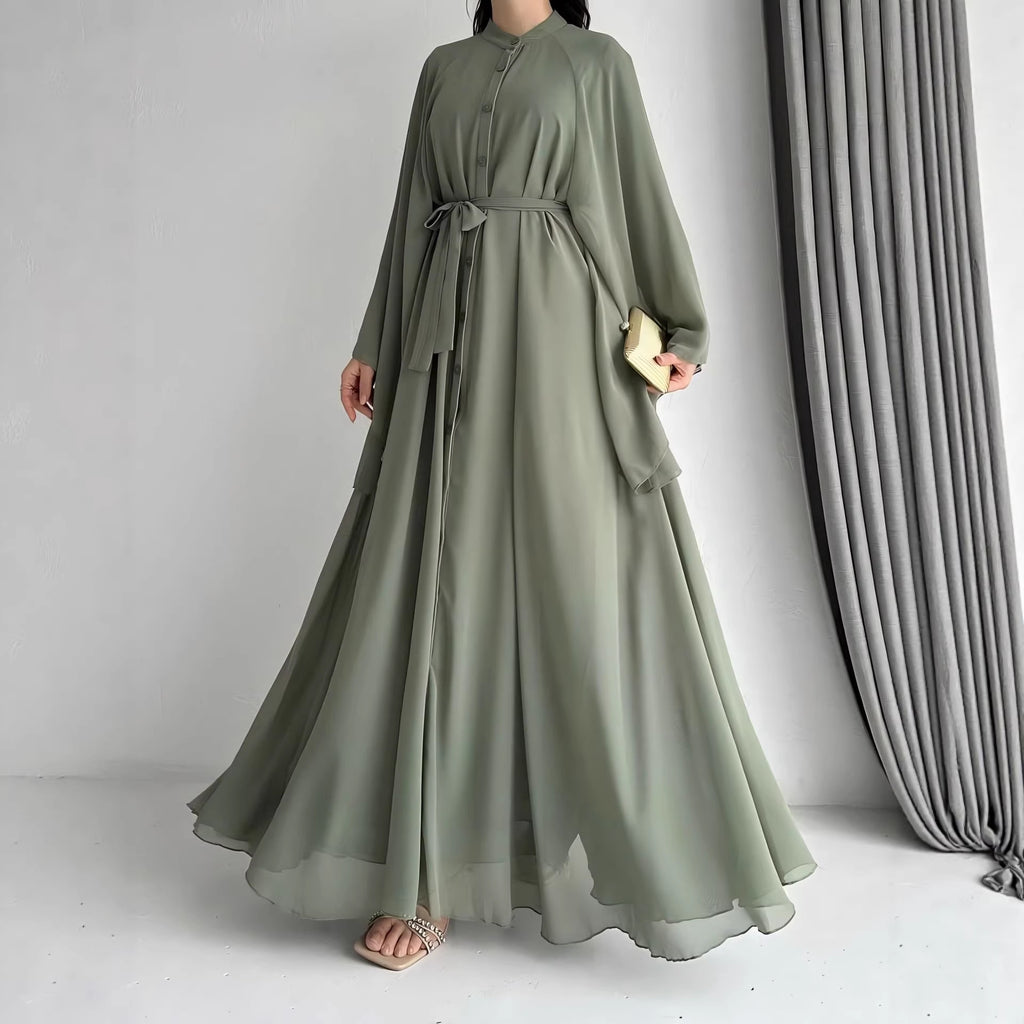 Robe longue verte en mousseline à manches longues et ceinture