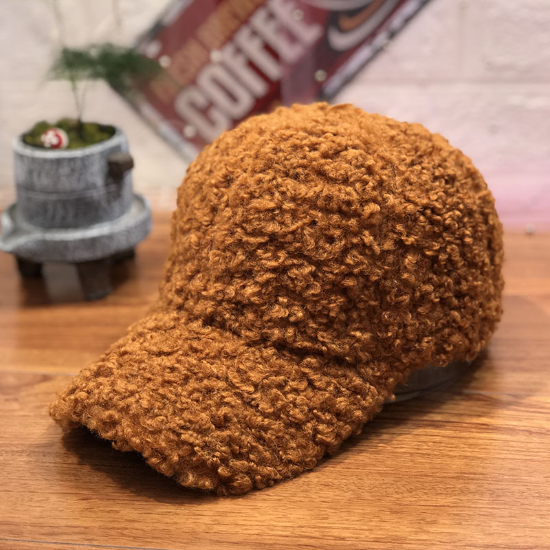 Damen-Mütze aus Kunstfell mit Tiermuster – warm & modisch für den Winter