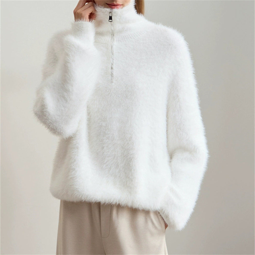 Pull femme duveteux à col montant zippé