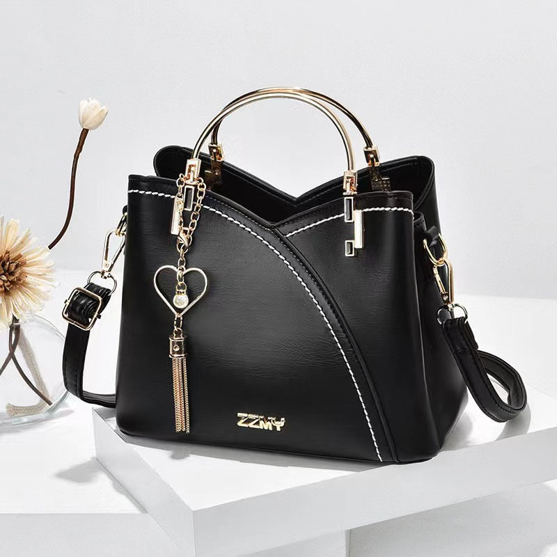 Large-capacity two-tone shoulder bag