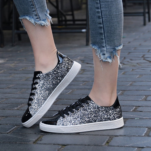 Flache Damen-Glitzer-Sneaker – Schnürsenkel, PU-Obermaterial, lässiger Frühlingsstil