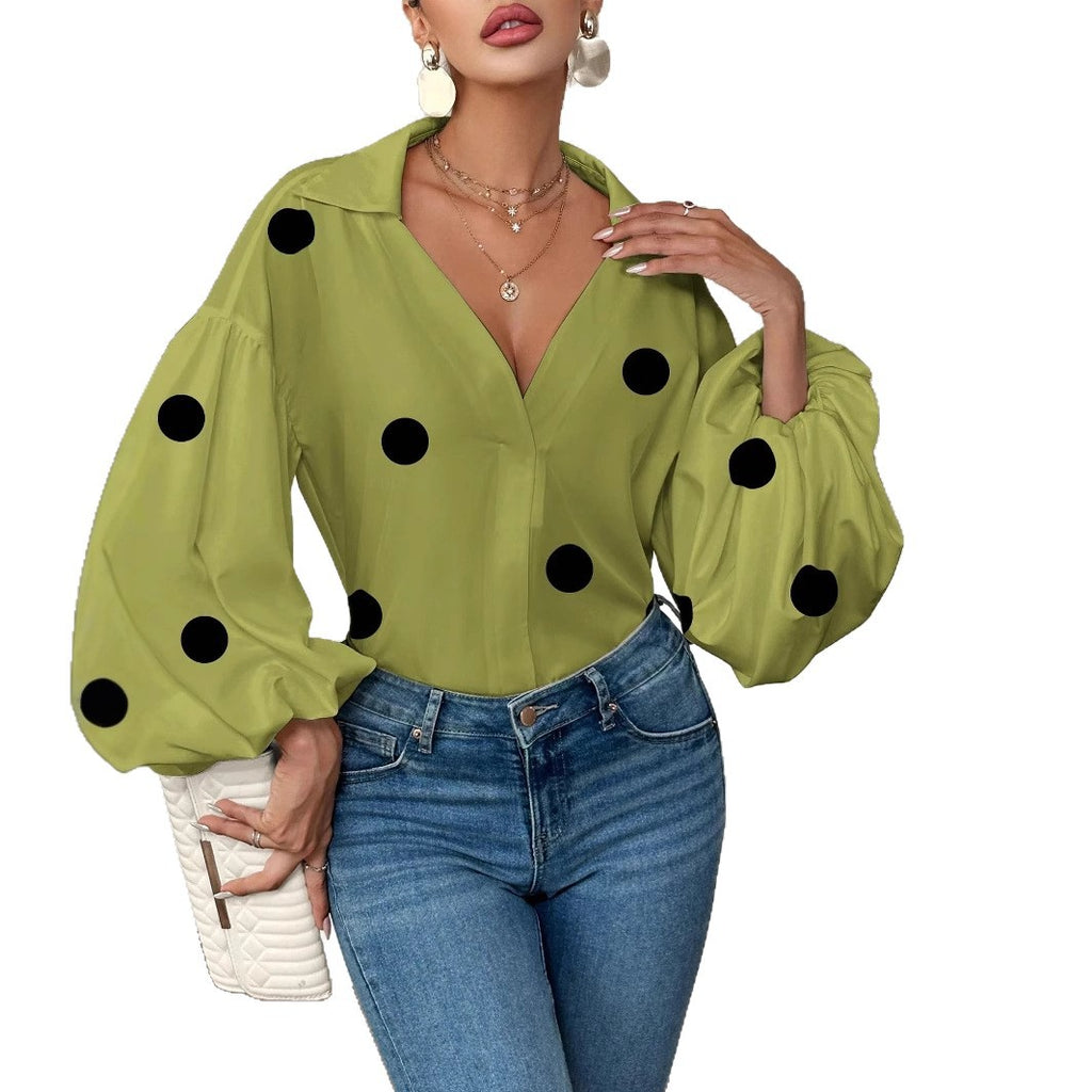 Blouse femme ample à col ouvert et manches bouffantes