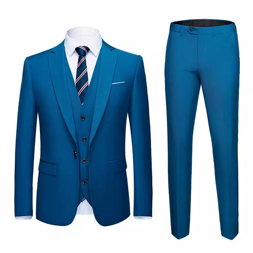 Costume homme trois pièces à coupe ajustée