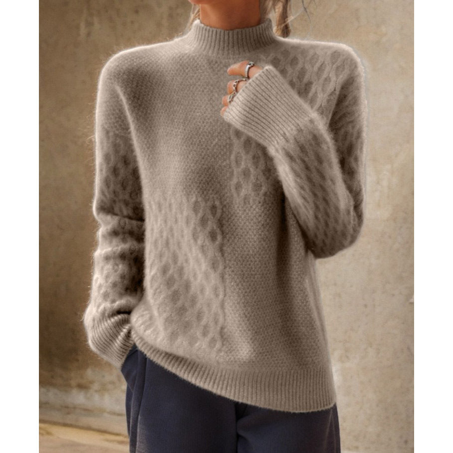 Pull femme à col montant et maille texturée