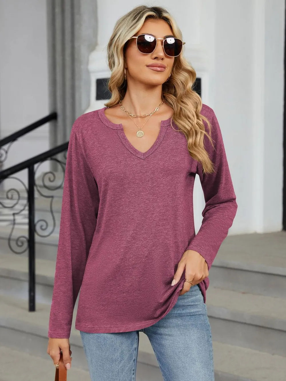 T-shirt femme à col fendu et manches longues