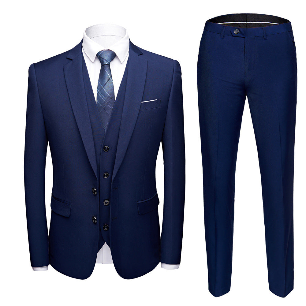 Costume homme trois pièces à coupe ajustée