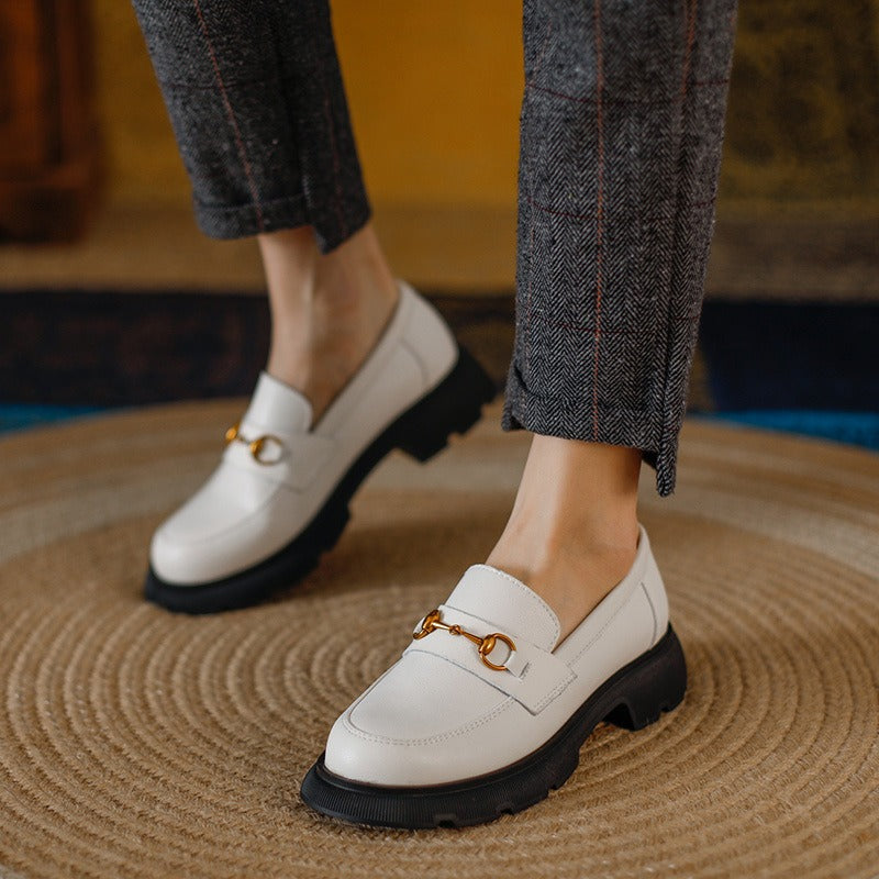 Mocassins Style Britannique – Semelle Plateforme, Boucle Dorée, Femme