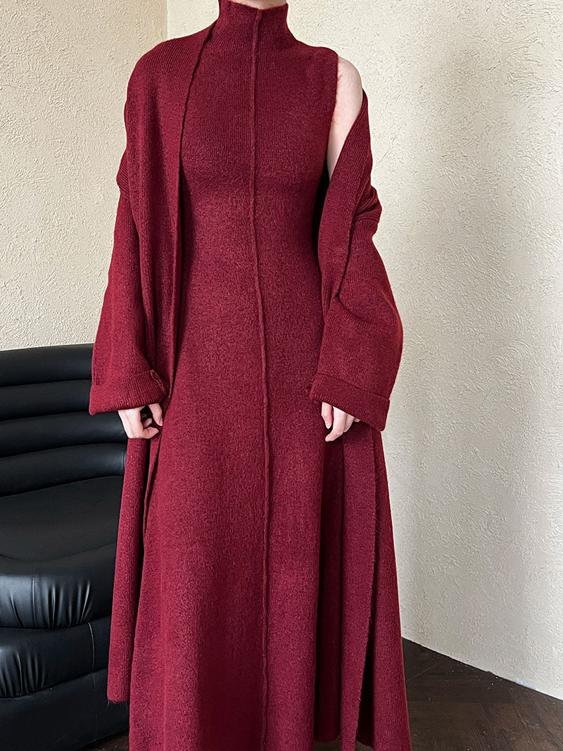 Ensemble femme en maille : robe longue col montant et gilet