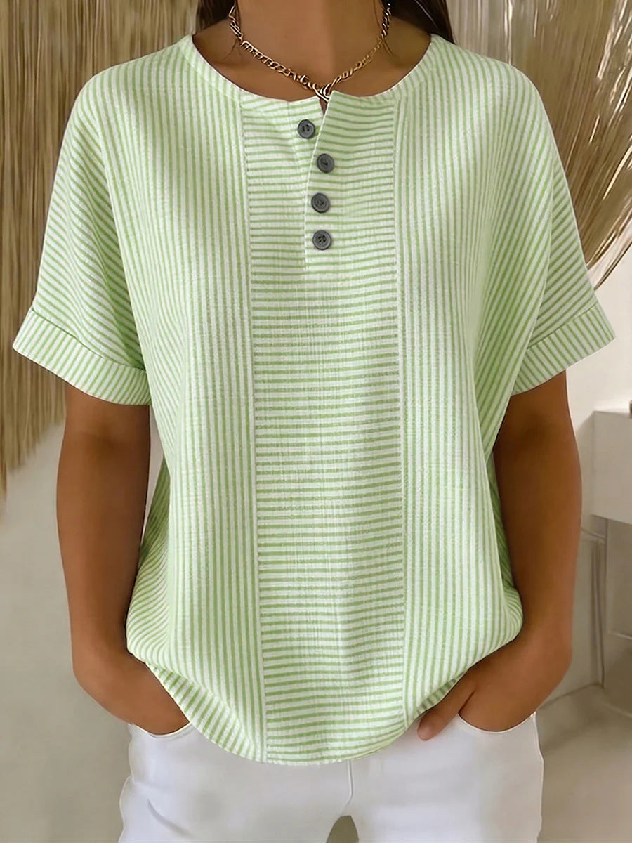 T-shirt femme rayé à manches courtes et col boutonné