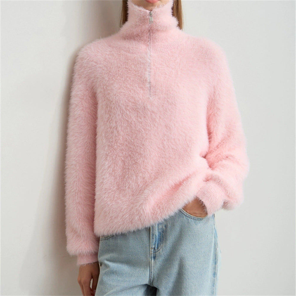 Pull femme duveteux à col montant zippé