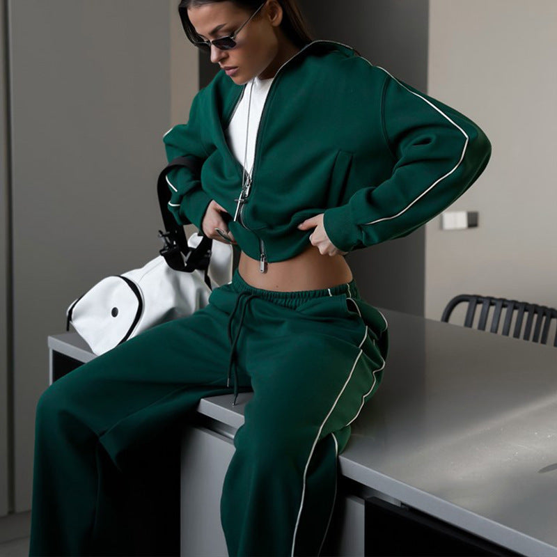 Zweiteiliges Damen-Set – Kapuzenjacke mit Reißverschluss und Hose mit Kordelzug