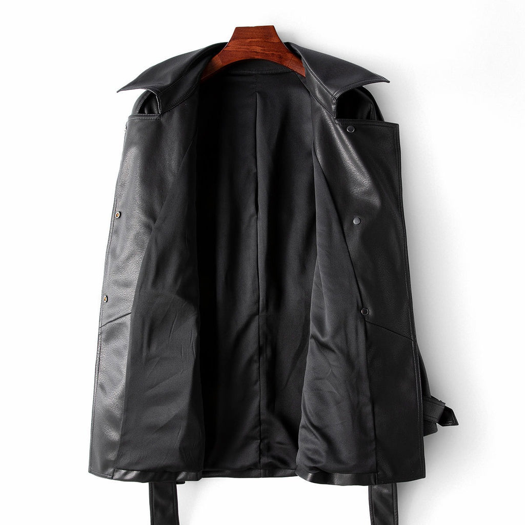 Manteau court femme noir ceinturé, style trench
