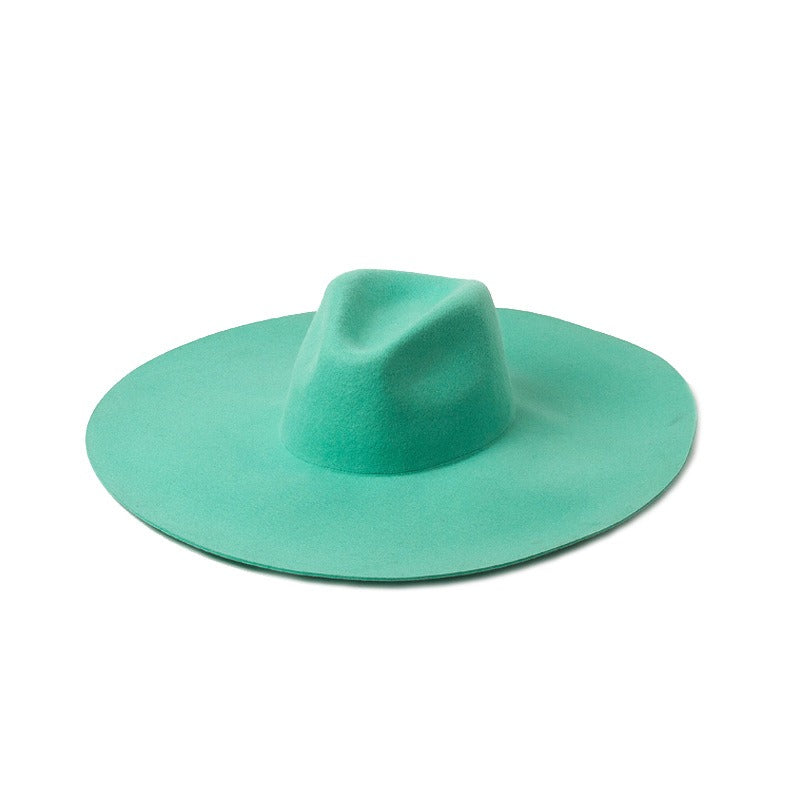 Chapeau femme en laine vert menthe à très large bord