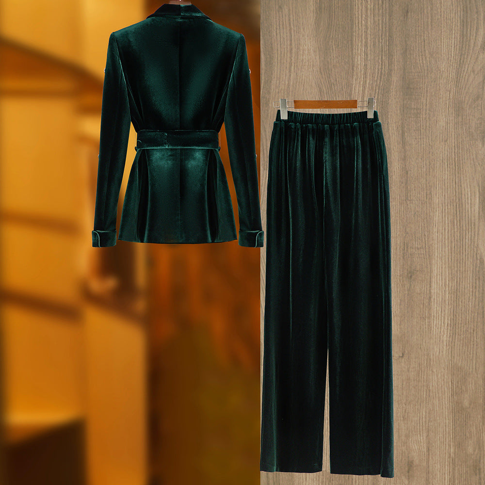 Tailleur femme en velours à ornements, veste ceinturée et pantalon large