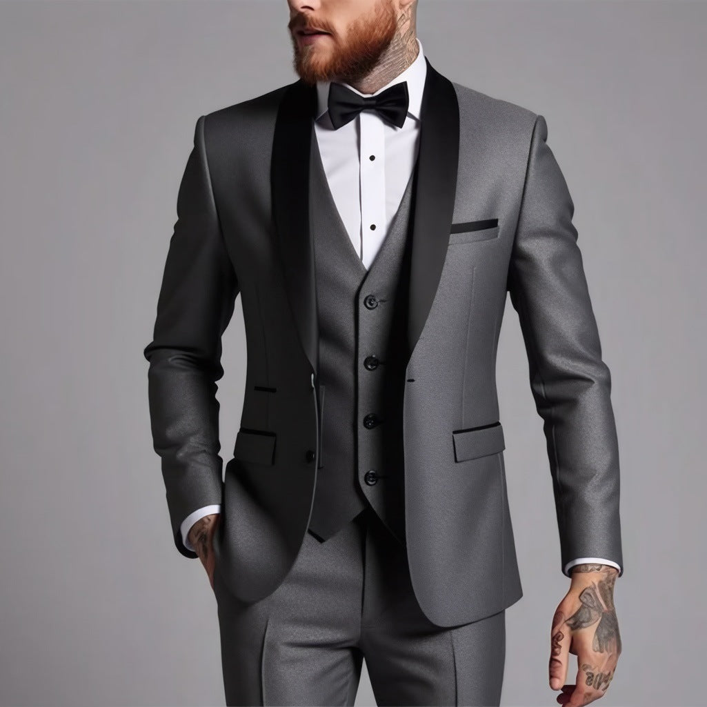 Costume homme trois pièces coupe ajustée à col châle contrastant