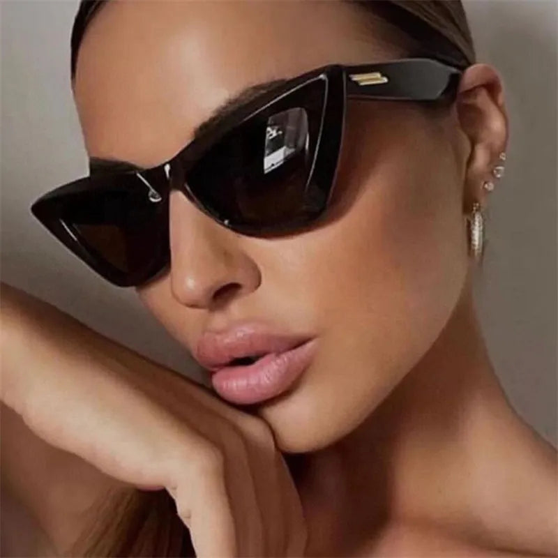 Quadratische Retro-Sonnenbrille für Damen – Vintage-Stil & UV-Schutz