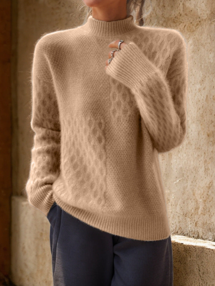 Pull femme à col montant et maille texturée