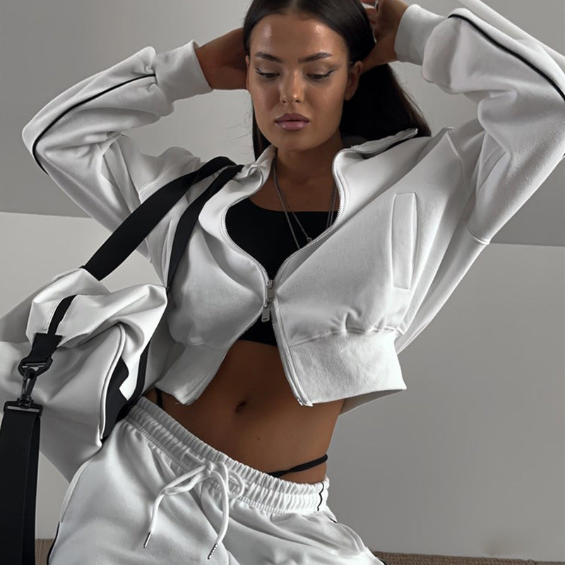 Zweiteiliges Damen-Set – Kapuzenjacke mit Reißverschluss und Hose mit Kordelzug