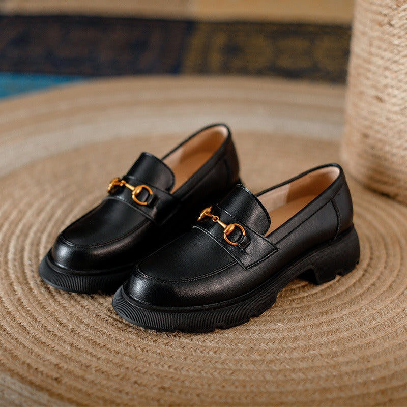 Mocassins Style Britannique – Semelle Plateforme, Boucle Dorée, Femme