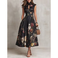Robe longue noire sans manches à motif floral