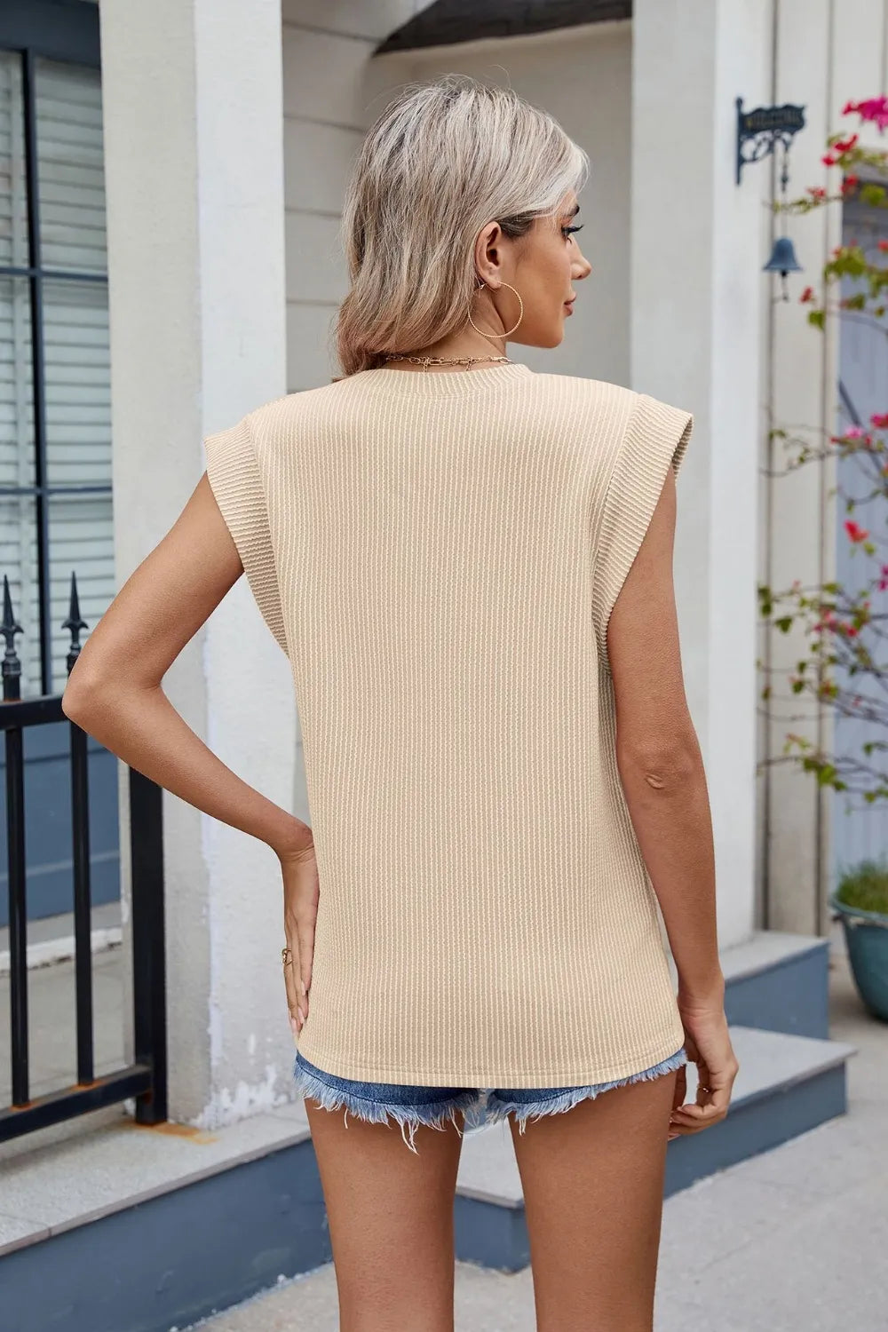 T-shirt femme à col rond et manches courtes