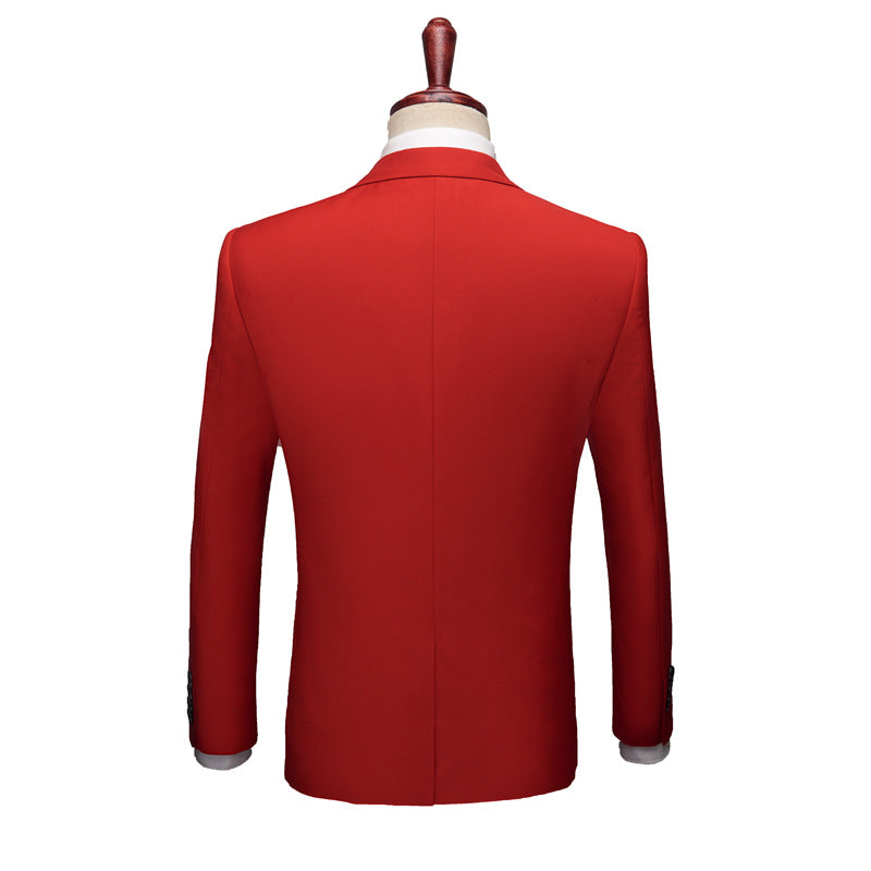 Costume homme trois pièces à coupe ajustée