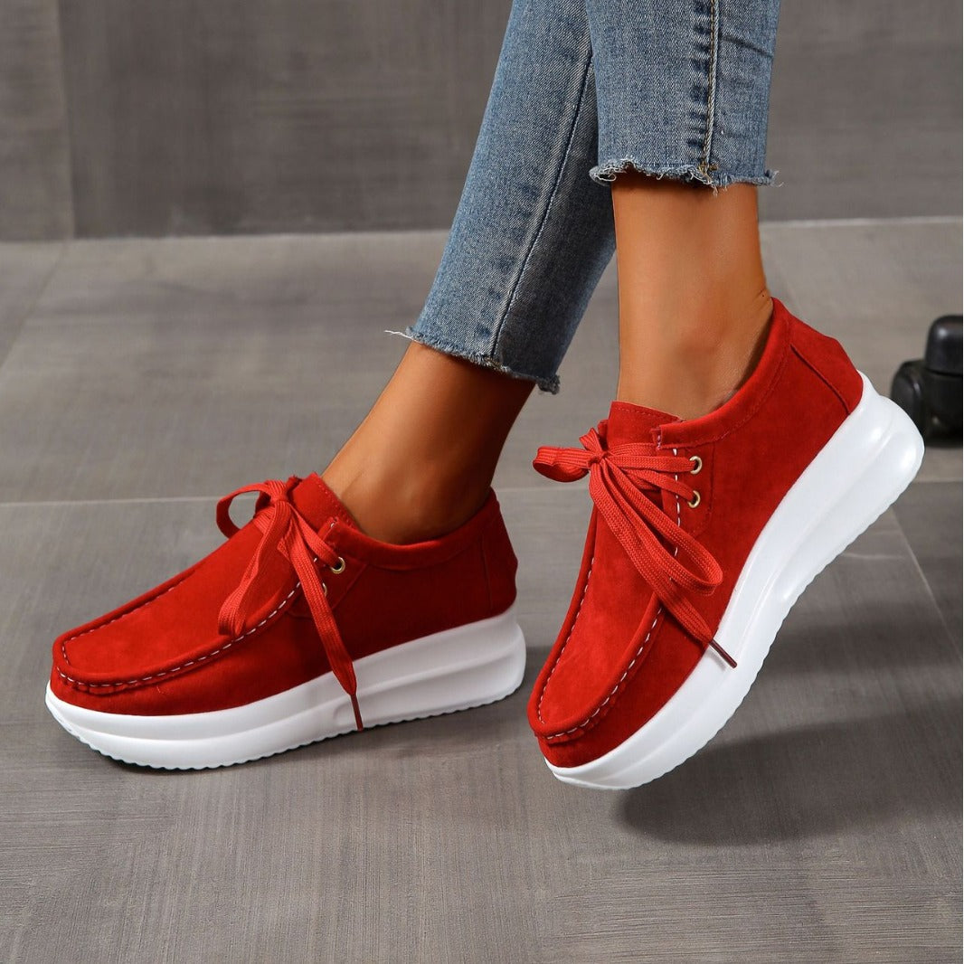 Baskets Casual Femme – Suède, Bout Rond, Semelle Plate, Lacets, Coloris Vifs