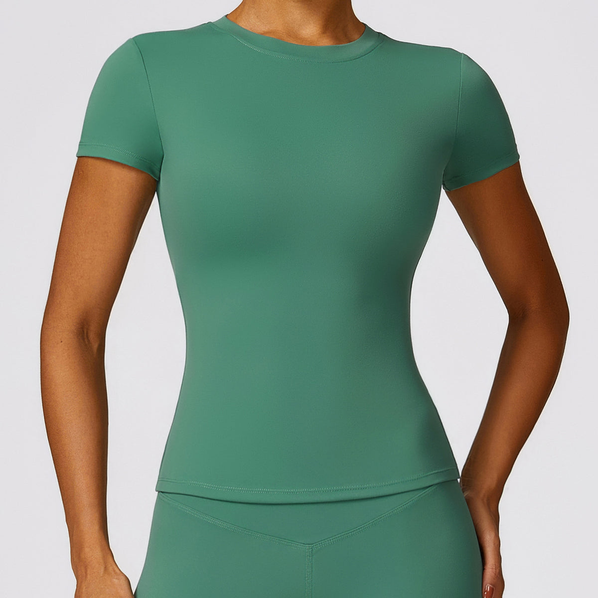 T-shirt de sport femme ajusté à manches courtes