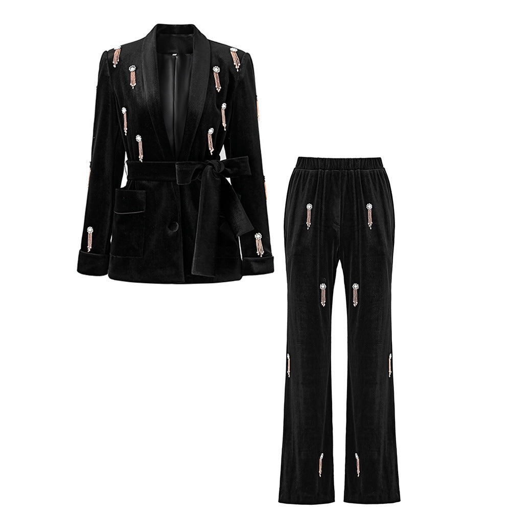Tailleur femme en velours à ornements, veste ceinturée et pantalon large