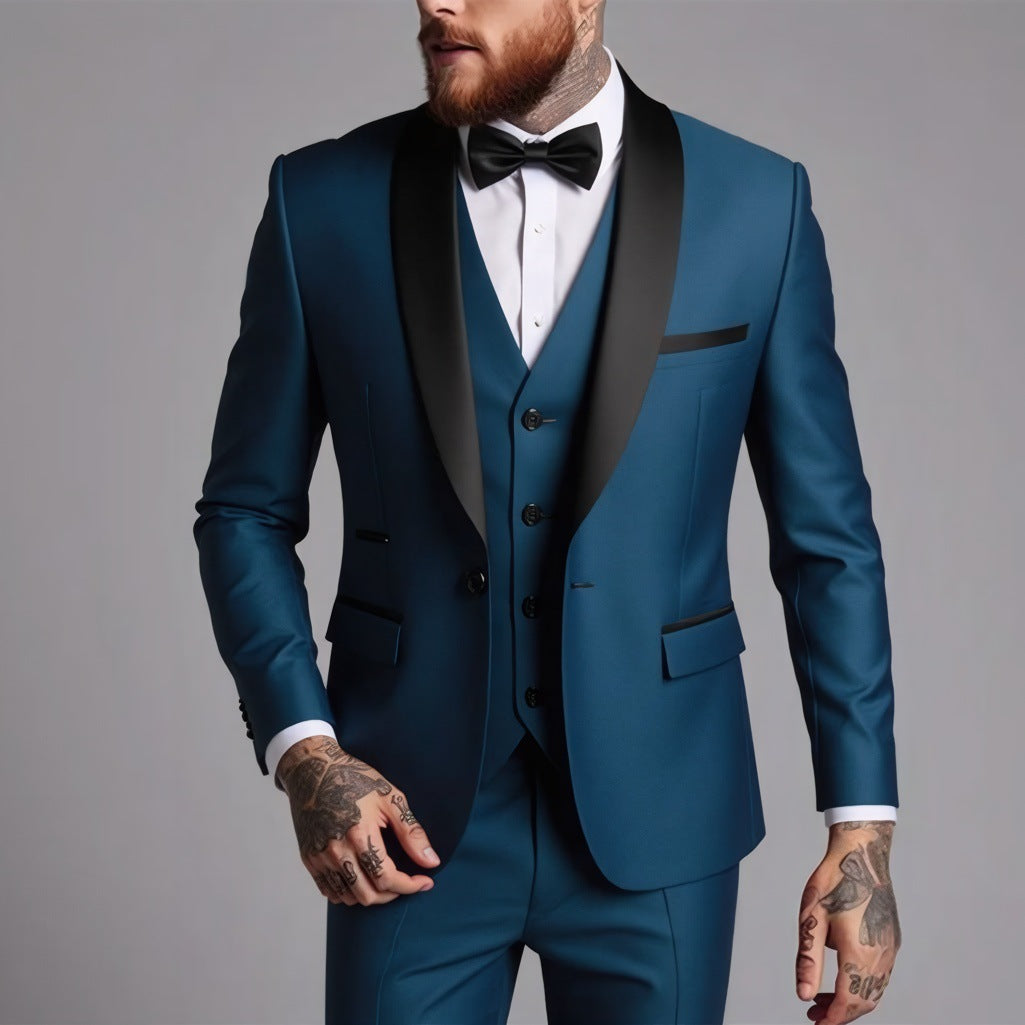 Costume homme trois pièces coupe ajustée à col châle contrastant