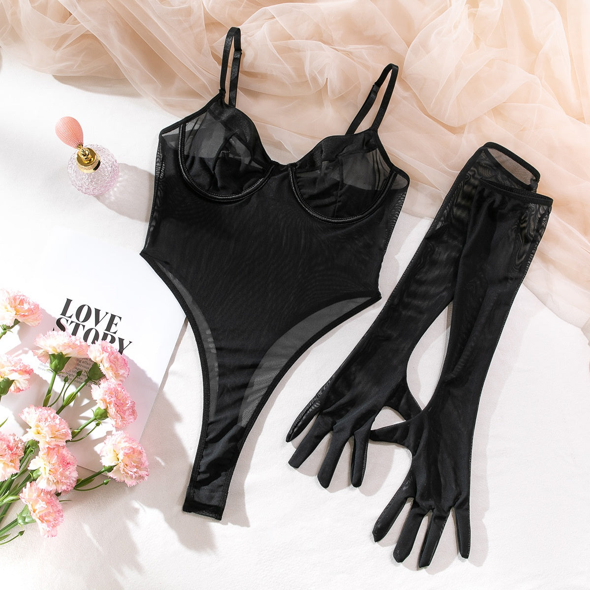 Body femme en résille transparente avec gants longs