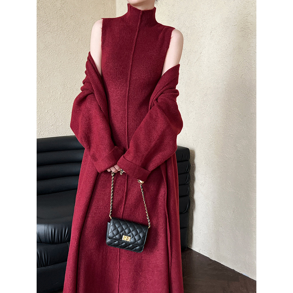 Ensemble femme en maille : robe longue col montant et gilet