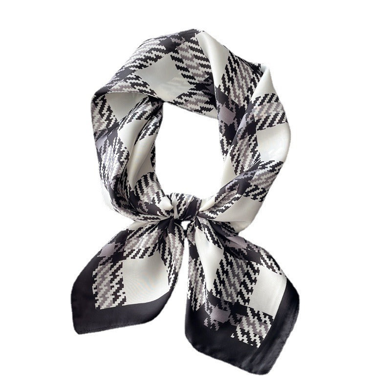Foulard Carré à Carreaux Femme – Élégant & Polyvalent