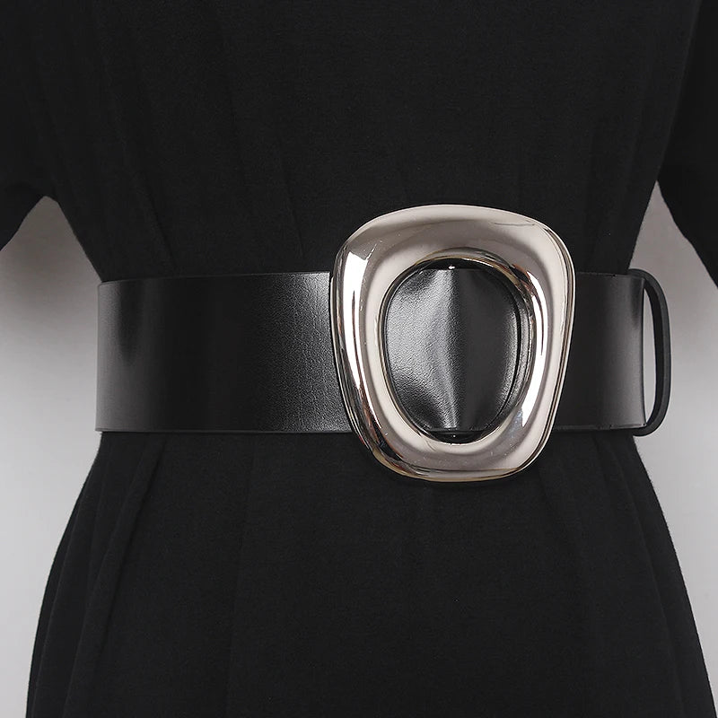Ceinture large noire femme en croûte de cuir – Boucle dorée