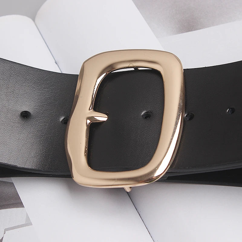 Ceinture large noire femme en croûte de cuir – Boucle dorée