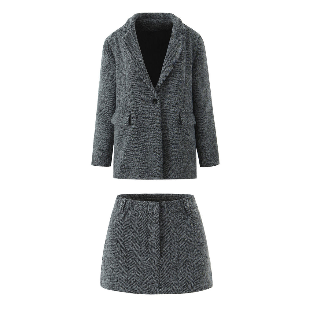 Ensemble femme 2 pièces à chevrons – Veste et jupe courte grises