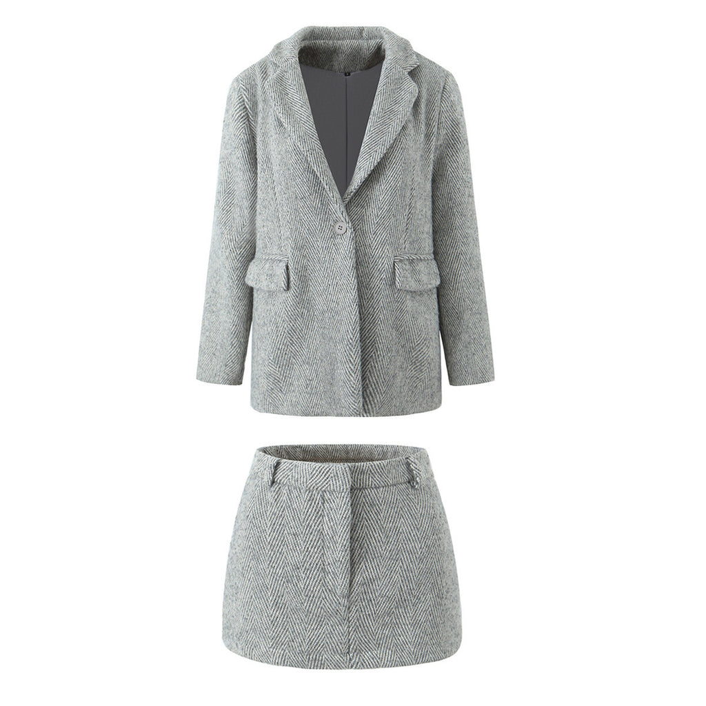 Ensemble femme 2 pièces à chevrons – Veste et jupe courte grises
