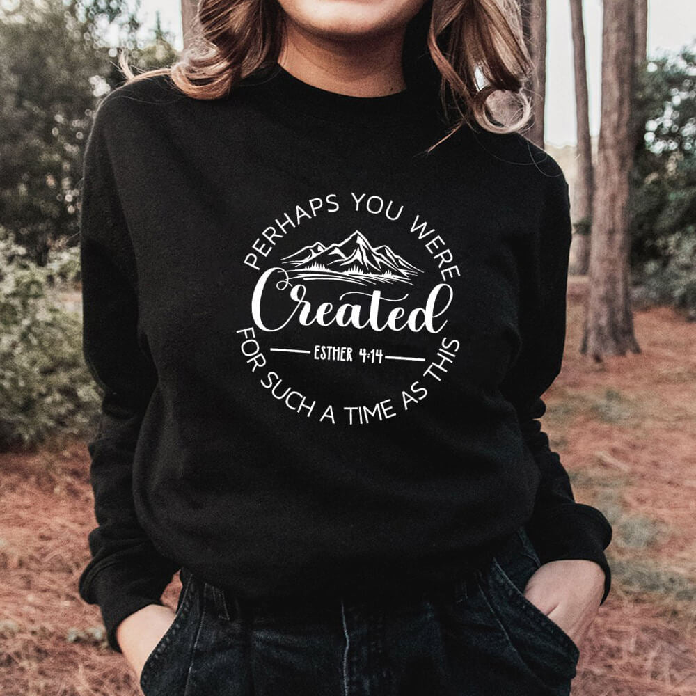 Sweat femme ample imprimé « Maybe You Were Created »