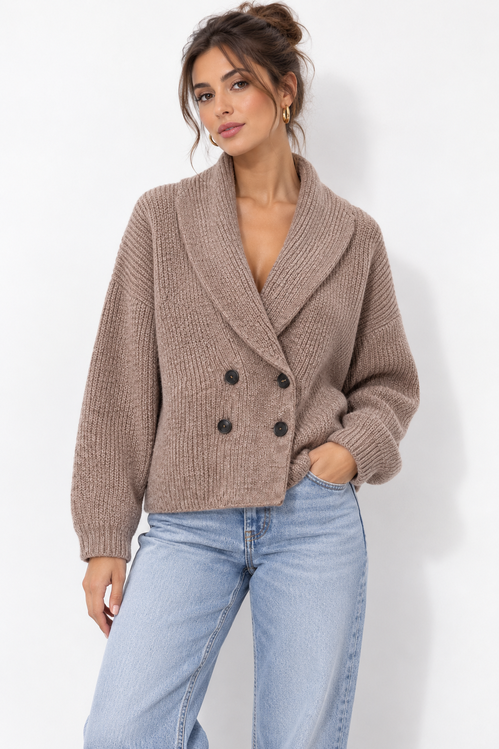 Gilet Femme en Maille – Col Châle et Double Boutonnage