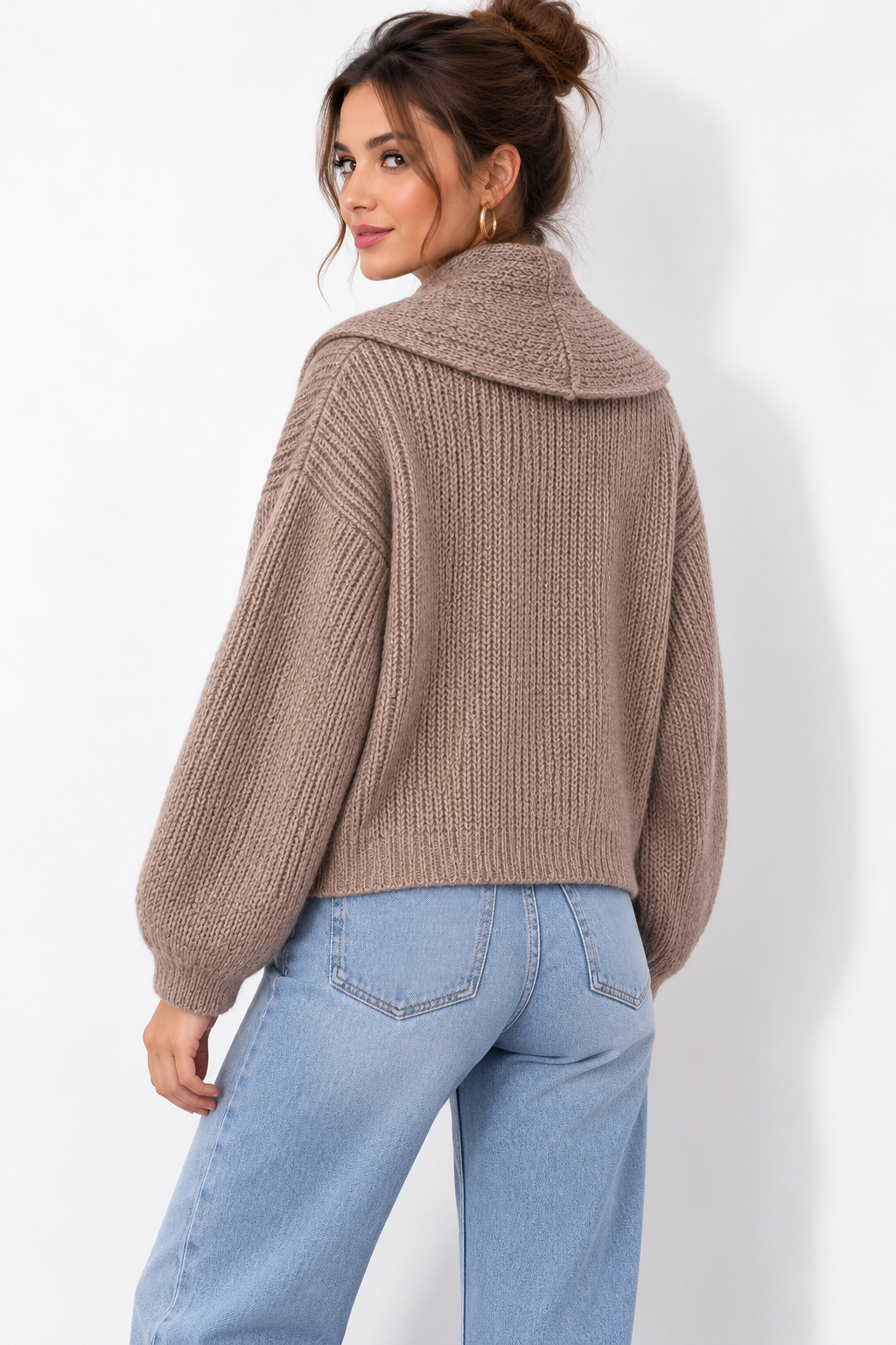 Gilet Femme en Maille – Col Châle et Double Boutonnage