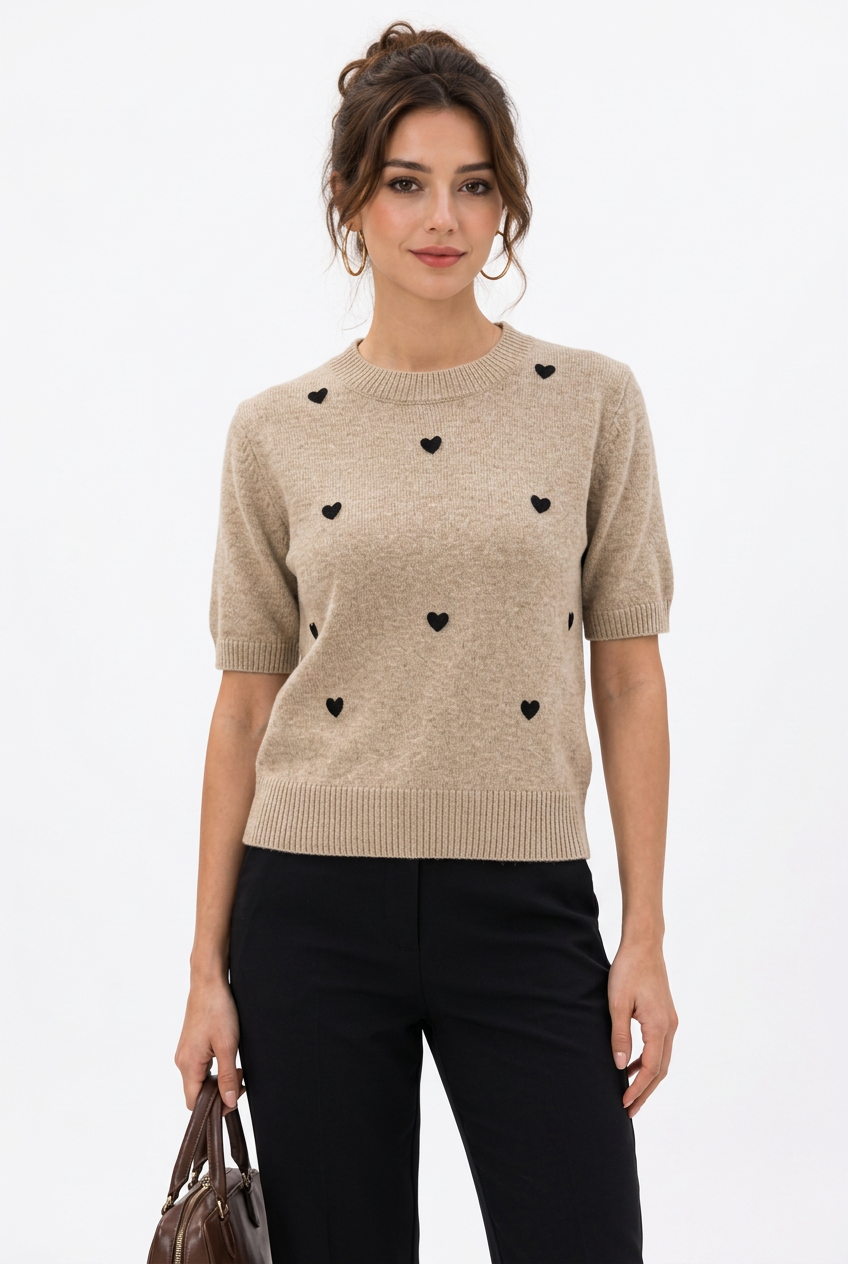 Pull Manches Courtes Maille Fine Motifs Cœurs – Col Rond