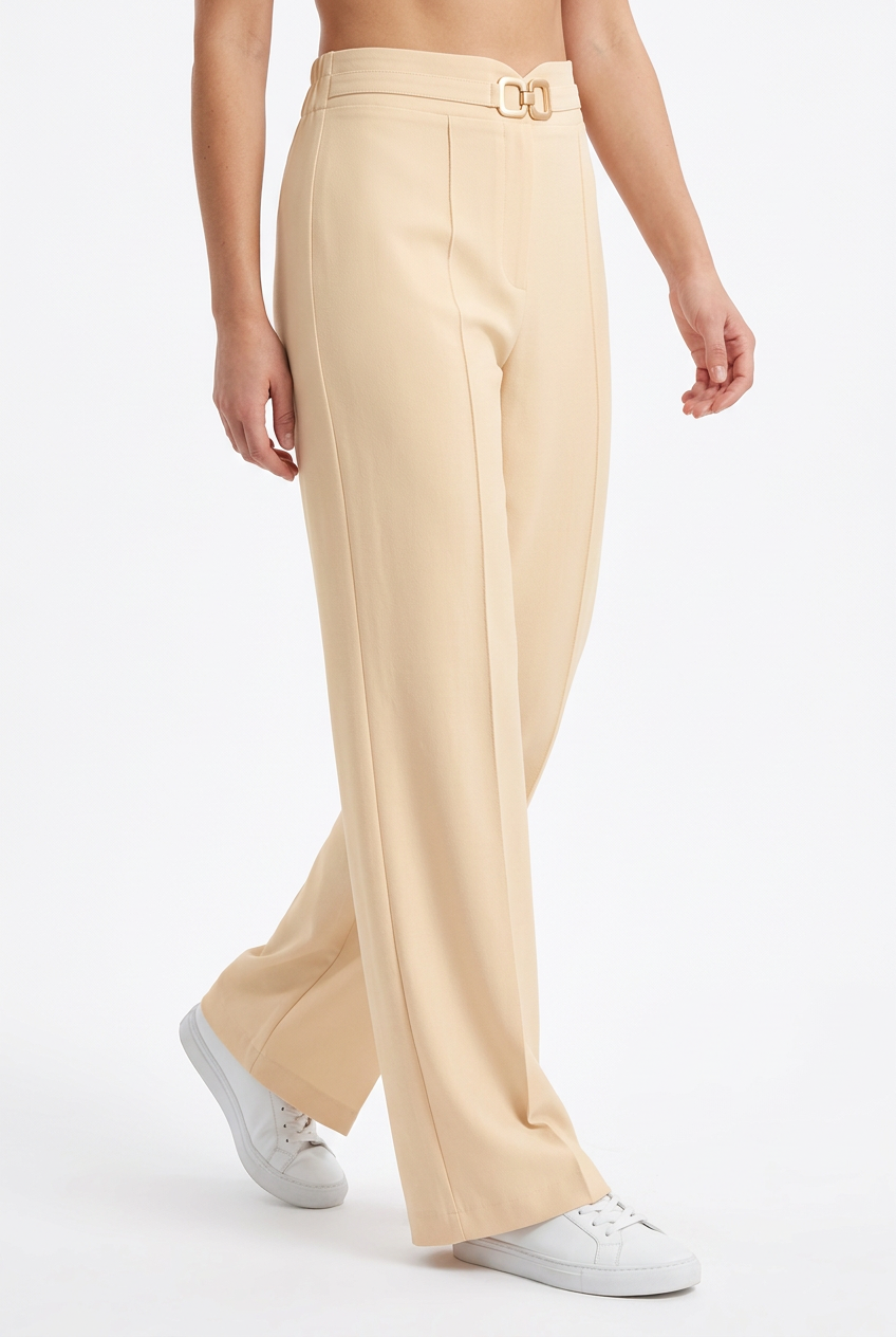Pantalon droit fluide femme abricot – Chic et confortable