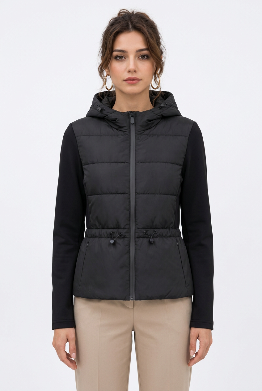 Veste femme noire à capuche et empiècements matelassés